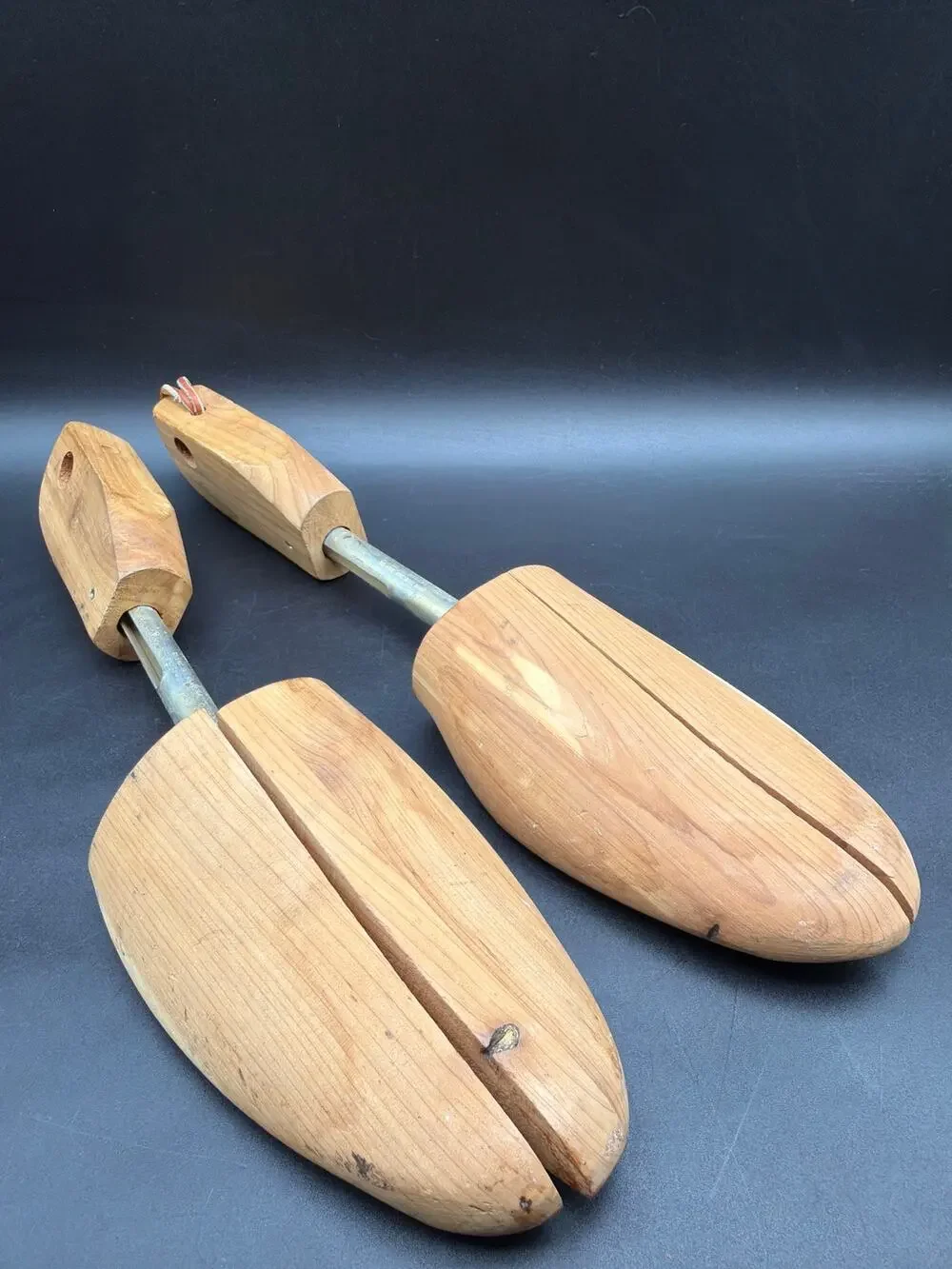 Vintage Cedar Wooden Adjustable Shoe Trees Pair Mens Split Toe Metal Spring